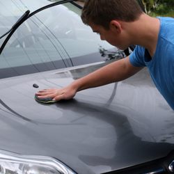 Bubbles Car Wash - Meticulous hand waxing