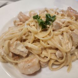 Chicken & Shrimp Alfredo