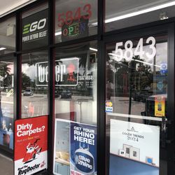 Ace Hardware Margate - Entrance