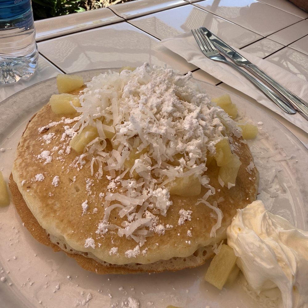 Kihei Caffe - Pineapple coconut pancakes - Hawaiian Near Me - Kihei, Hawaii