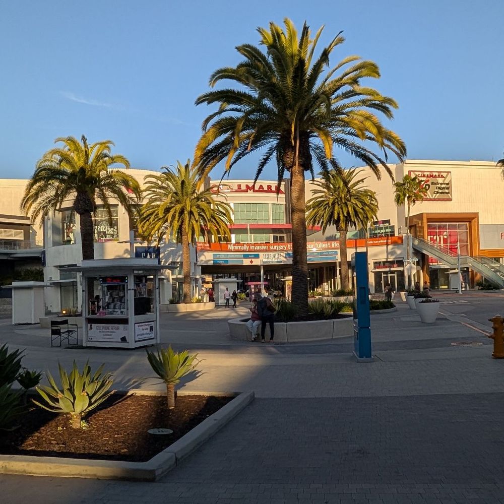 nike outlet longbeach