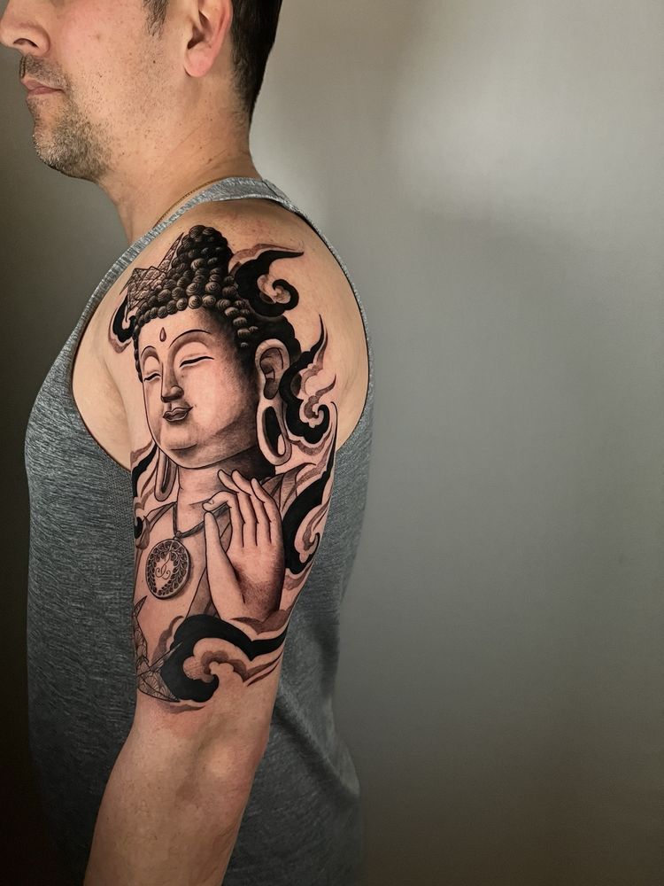 Black Serum Tattoo Logo