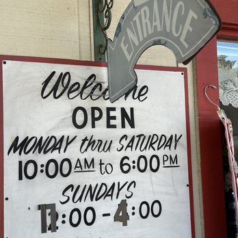 Oakhurst Giftworks - 2024 hours of operation. - Antiques Near Me - Oakhurst, California
