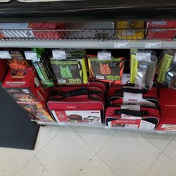 Autozone - They don't have a bathroom????