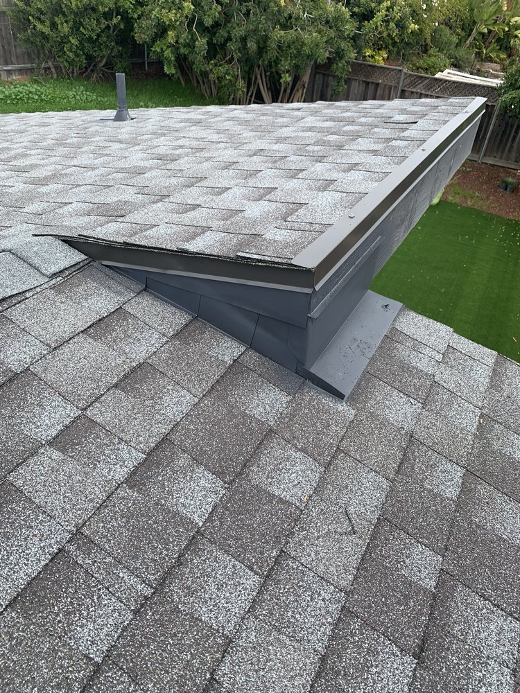 Slide of Mo's Professional Roofing