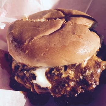 Spencer's Dairy Kream - Chili cheeseburger is delicious. - Ice Cream & Frozen Yogurt Near Me - Grenada, Mississippi