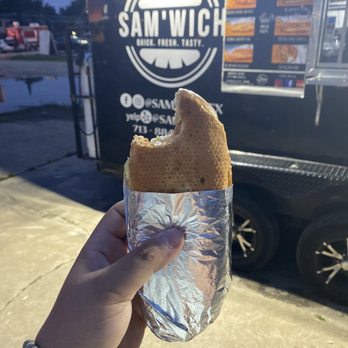 SAM’WICH - Chicken sandwich - Food Trucks Near Me SAM’WICH - Chicken sandwich - Food Trucks Near Me