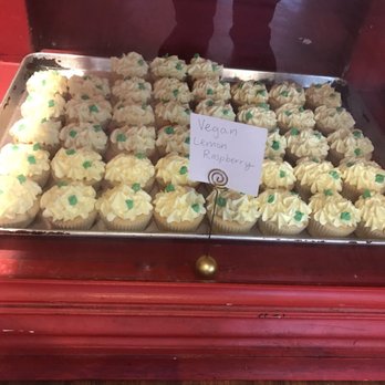 SweetArt - This lemon raspberry tastes like angels on high. 3 Def one of my new favorites. - Bakeries Near Me - Saint Louis, Missouri SweetArt - This lemon raspberry tastes like angels on high. 3 Def one of my new favorites. - Bakeries Near Me - Saint Louis, Missouri