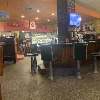 Hen House Eatery - Inside the Henhouse - Breakfast & Brunch Near Me - Minneapolis, Minnesota