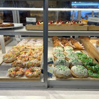 Paris Baguette - Donuts - Bakeries Near Me - Quincy, Massachusetts Paris Baguette - Donuts - Bakeries Near Me - Quincy, Massachusetts