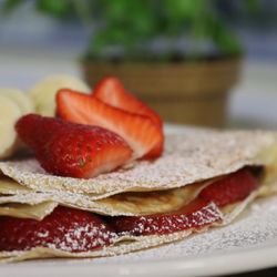 Café du Monde Crêperie - Nutella Strawberry and Bananas Crêpe
