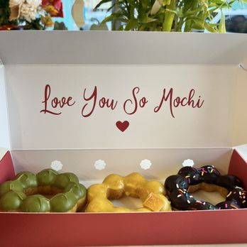 The Mochi Donut Shop - Outer Sunset - Matcha, mango, and dark chocolate mochi donuts - Donuts Near Me - San Francisco, California The Mochi Donut Shop - Outer Sunset - Matcha, mango, and dark chocolate mochi donuts - Donuts Near Me - San Francisco, California