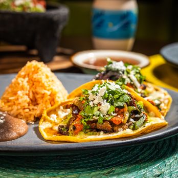 Casa Lola - Mexican Near Me - Sacramento, California