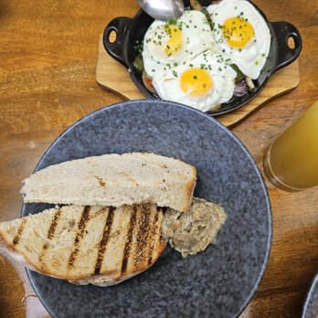 Bone Kettle - Sourdough bread + Bone Marrow butter - Breakfast & Brunch Near Me - Pasadena, California