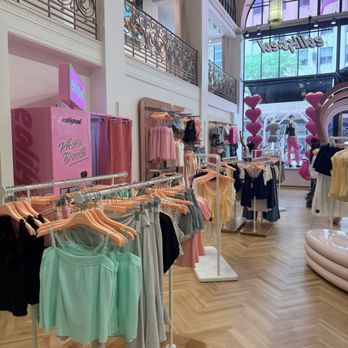 Edikted - Women's Clothing Near Me - New York, New York Edikted - Women's Clothing Near Me - New York, New York