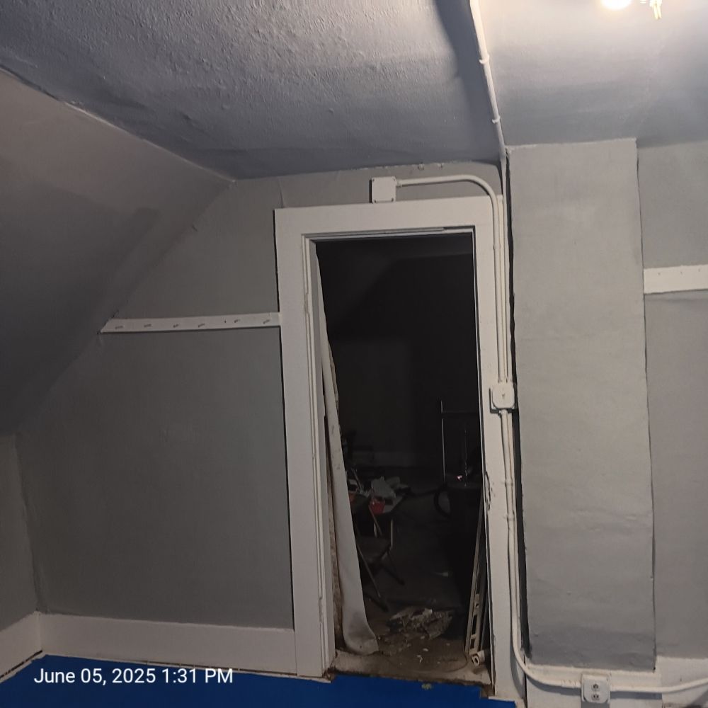 Slide of Reneau's Remodeling