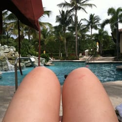 Ritz-Carlton Golf Club & Spa - Ultra-relaxing at the oasis pool