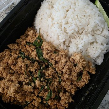 Mays Bangkok - Basil chicken with white rice (gra Pao ga) - Thai Near Me - Flint, Michigan Mays Bangkok - Basil chicken with white rice (gra Pao ga) - Thai Near Me - Flint, Michigan