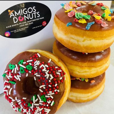 Amigos Donuts by null