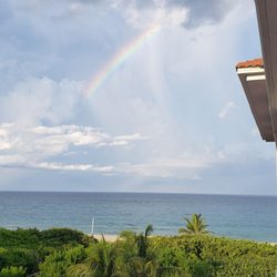 Palm Beach Shores Resort & Vacation Villas - Caught a rainbow after storm