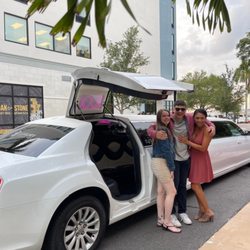 941 Luxury Limousines