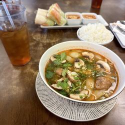 Pattaya Thai Cuisine - My Tom yum koong, order of Fresh Spring Rolls and unsweetened Thai Ice Tea. They have Chili Sauce on the tables.