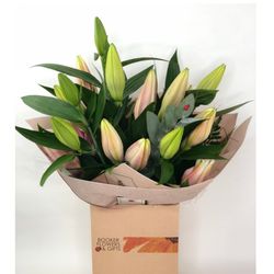 Booker Flowers and Gifts - Gorgeous flowers available for Liverpool Flower Delivery 7 days a week