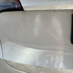 El Monte Auto Spa & Resort - Still left dirt on the back, can even see a handprint