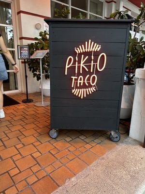 Pikio Taco by null