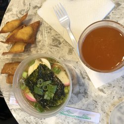 Happy Bowl - Veggie Ramen & ragun