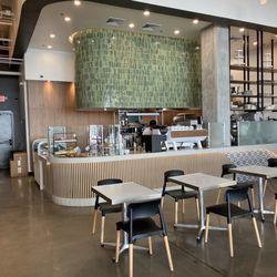 Baguette Cafe - Interior