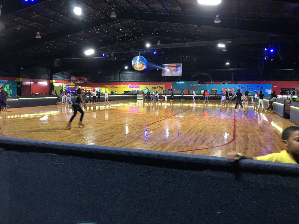 HOUSTON JUST ROLLING SKATING RINK 62 Photos & 78 Reviews 7505 S Sam