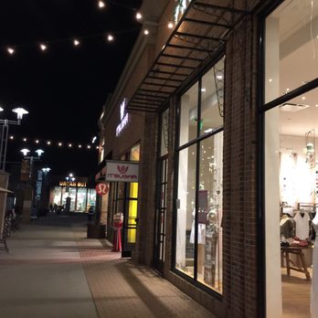 Casper - Streets at Southpoint - Shopping Centers Near Me - Durham, North Carolina