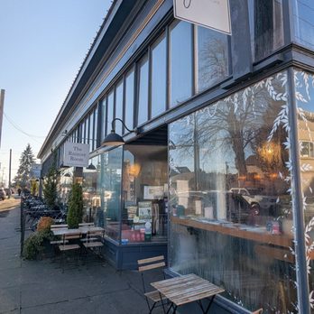 Grain Artisan Bakery - Bakeries Near Me - Snohomish, Washington