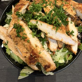 Sufrat Mediterranean Grill - Greek Salad add chicken - Mediterranean Near Me - Pembroke Pines, Florida