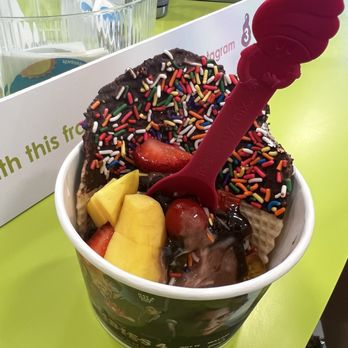 Menchie’s Frozen Yogurt - Ice Cream & Frozen Yogurt Near Me - Clovis, California Menchie’s Frozen Yogurt - Ice Cream & Frozen Yogurt Near Me - Clovis, California