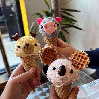 Eli's Ark - Pig: black sesame Dog: mango Koala: strawberry - Gelato Near Me - Chicago, Illinois Eli's Ark - Pig: black sesame Dog: mango Koala: strawberry - Gelato Near Me - Chicago, Illinois
