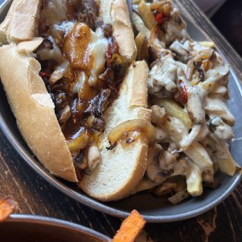 Broderick - Philly cheesesteak - Burgers Near Me - Walnut Creek, California