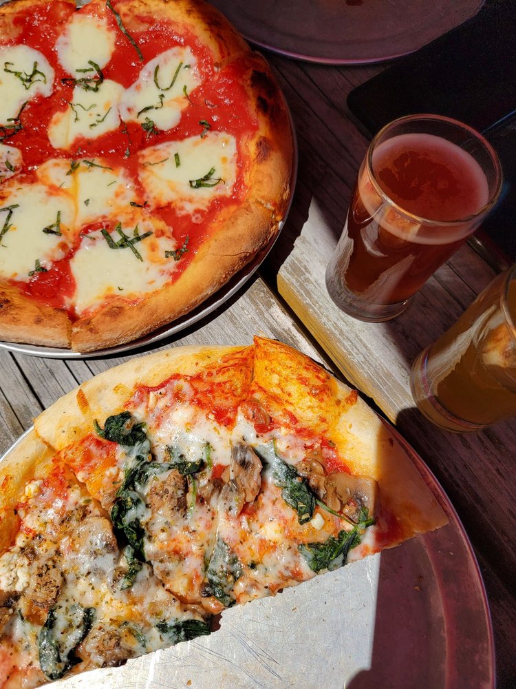 Vulgar Brewing Company Logo