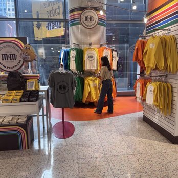 M&M'S New York - Candy Stores Near Me - New York, New York M&M'S New York - Candy Stores Near Me - New York, New York