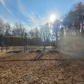 Cherry Brook Primary School - Elementary Schools Near Me - Canton, Connecticut