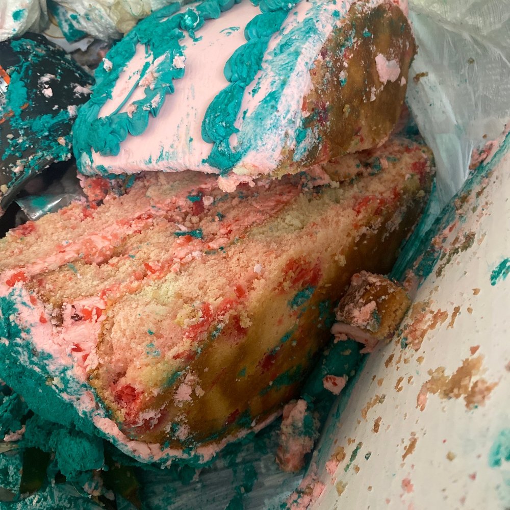 Maggie and Molly's Bakery - The entire $50 cake went straight into the trash - Bakeries Near Me - Denver, Colorado Maggie and Molly's Bakery - The entire $50 cake went straight into the trash - Bakeries Near Me - Denver, Colorado