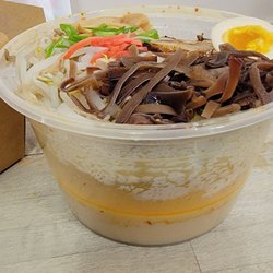 Giraffe Ramen - Spicy Tonkatsu