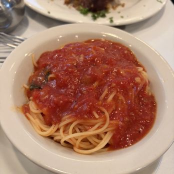 Giannis Italian Restaurant - Side of spaghetti - Italian Near Me - Pompano Beach, Florida