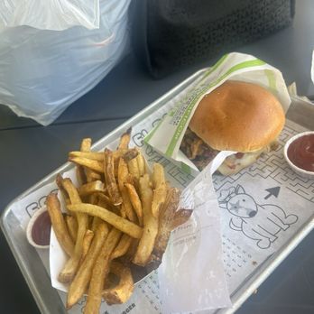 BurgerFi - BBQ RODEO BURGER w/ FRESH-CUT FRIES (REGULAR) - American Near Me - Fort Lauderdale, Florida BurgerFi - BBQ RODEO BURGER w/ FRESH-CUT FRIES (REGULAR) - American Near Me - Fort Lauderdale, Florida