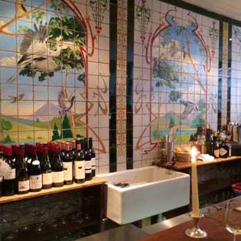 Blanchette - Bar dining area - Bistros Near Me - London, XGL Blanchette - Bar dining area - Bistros Near Me - London, XGL