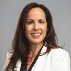 Lori Bocchieri-Bennett-RE/MAX Central