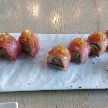 Miku - Red wave roll - Japanese Near Me - Vancouver, British Columbia