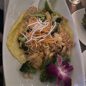 Bamboo Penny's - Chicken pad Thai - Thai Near Me - Leawood, Kansas Bamboo Penny's - Chicken pad Thai - Thai Near Me - Leawood, Kansas