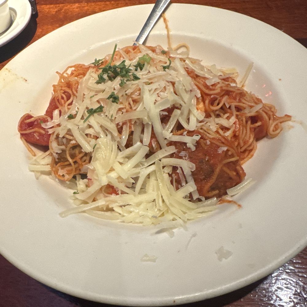 3 meatball pasta - absolutely delicious. 3 meatball pasta - absolutely delicious.